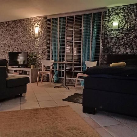 Kom Thuis In Deze Gezellige Loft 헤를렌 외부 사진
